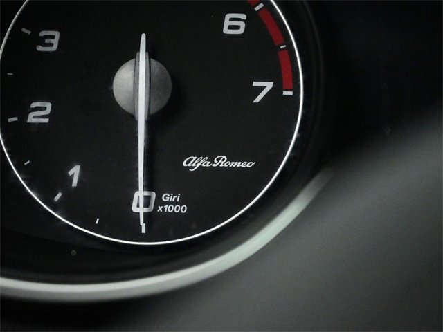 Used 2022 Alfa Romeo Stelvio Ti image 28