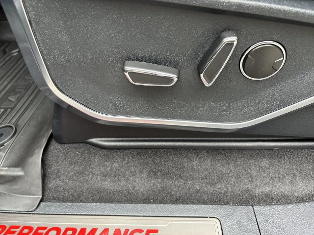 Used 2025 Ford F150 Raptor AWD/4WD image 12