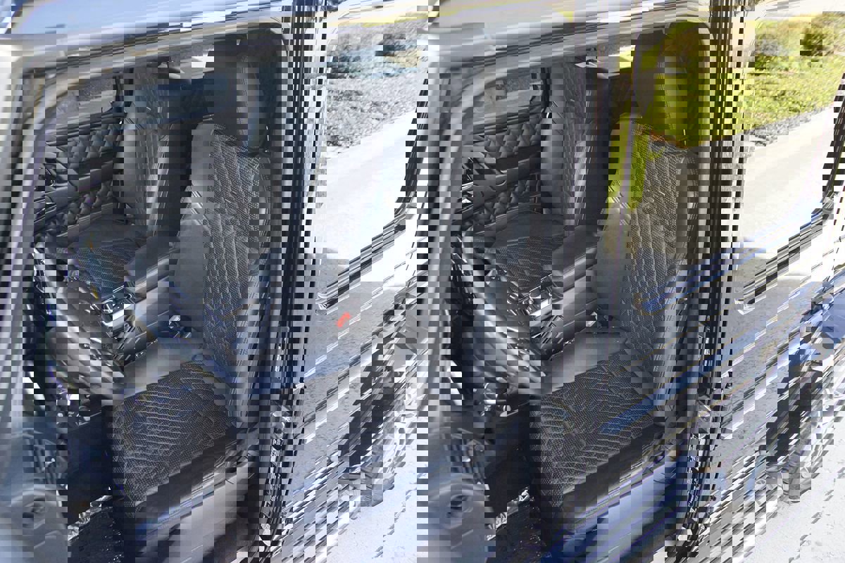 Used 2015 Mercedes-Benz G 63 AMG 4MATIC w/ PA6 Package image 33