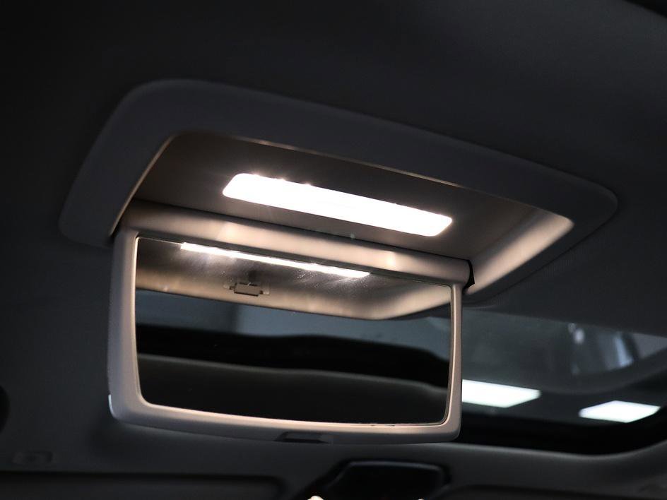 Used 2017 BMW 750i RWD image 25