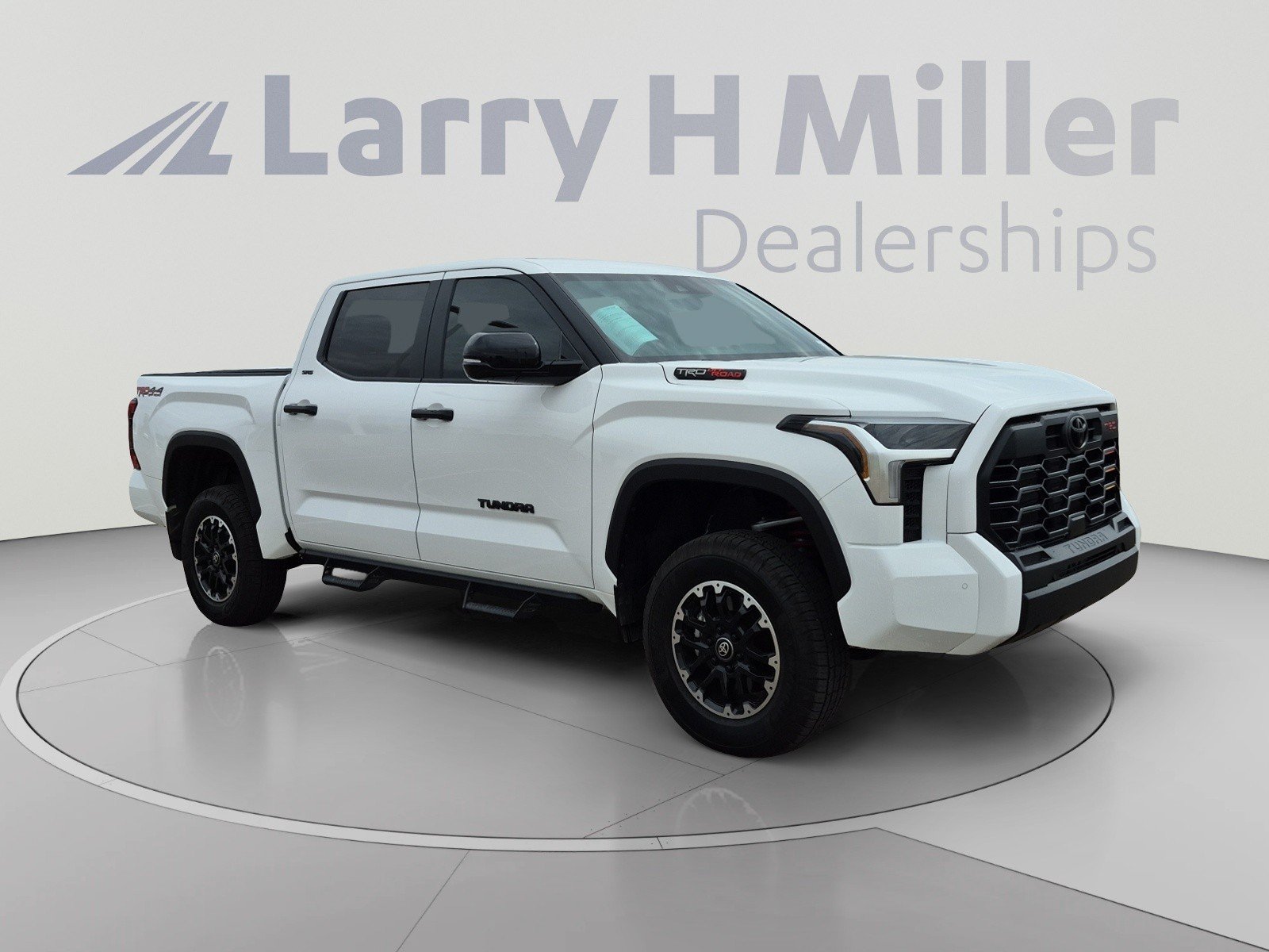 Used 2026 Toyota Tundra SR5 w/ TRD Off-Road Package AWD/4WD image 7
