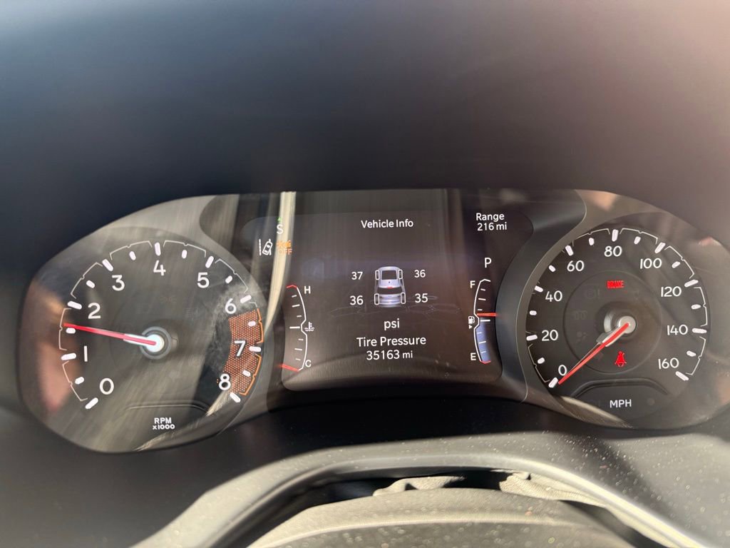 Used 2025 Jeep Compass Limited image 8