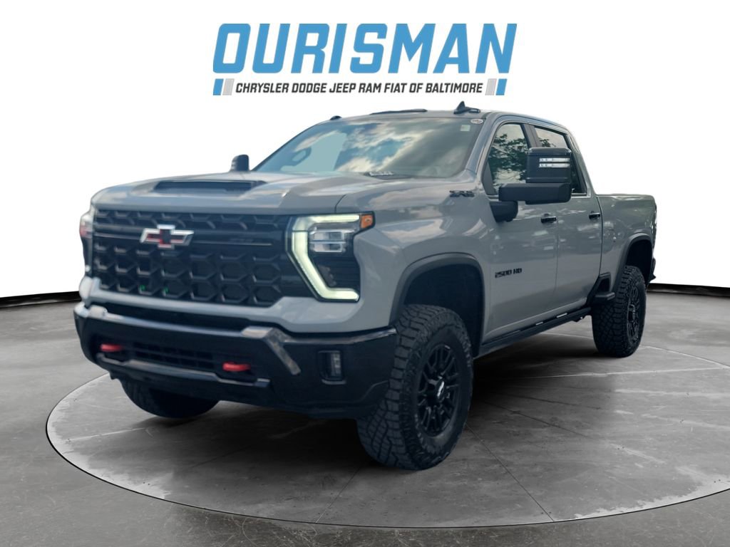 Used 2024 Chevrolet Silverado 2500 ZR2 w/ Technology Package AWD/4WD image 2