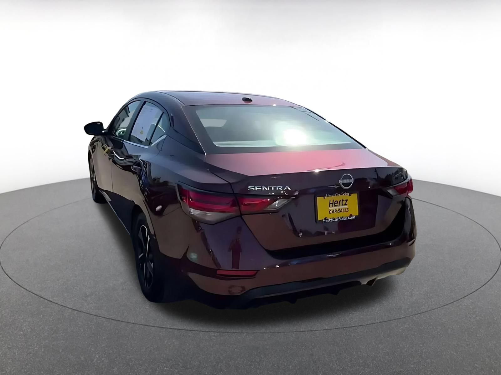 Used 2025 Nissan Sentra SV FWD image 10