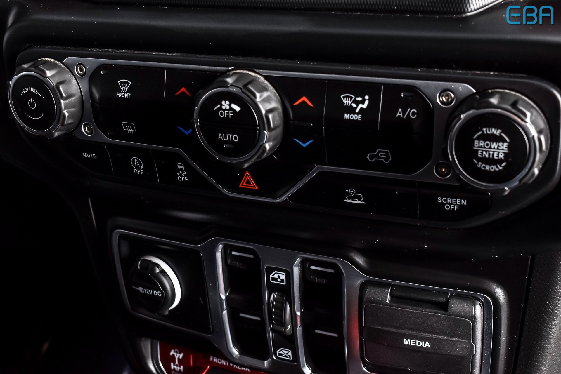 Used 2022 Jeep Wrangler Unlimited Rubicon w/ LED Lighting Group image 27