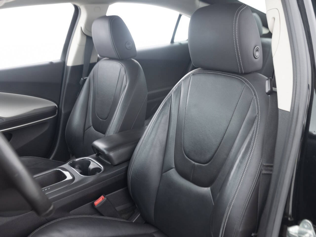 Used 2013 Chevrolet Volt Premium w/ Premium Trim Package FWD image 24