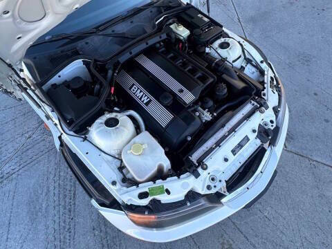Used 1999 BMW Z3 2.5i RWD image 26