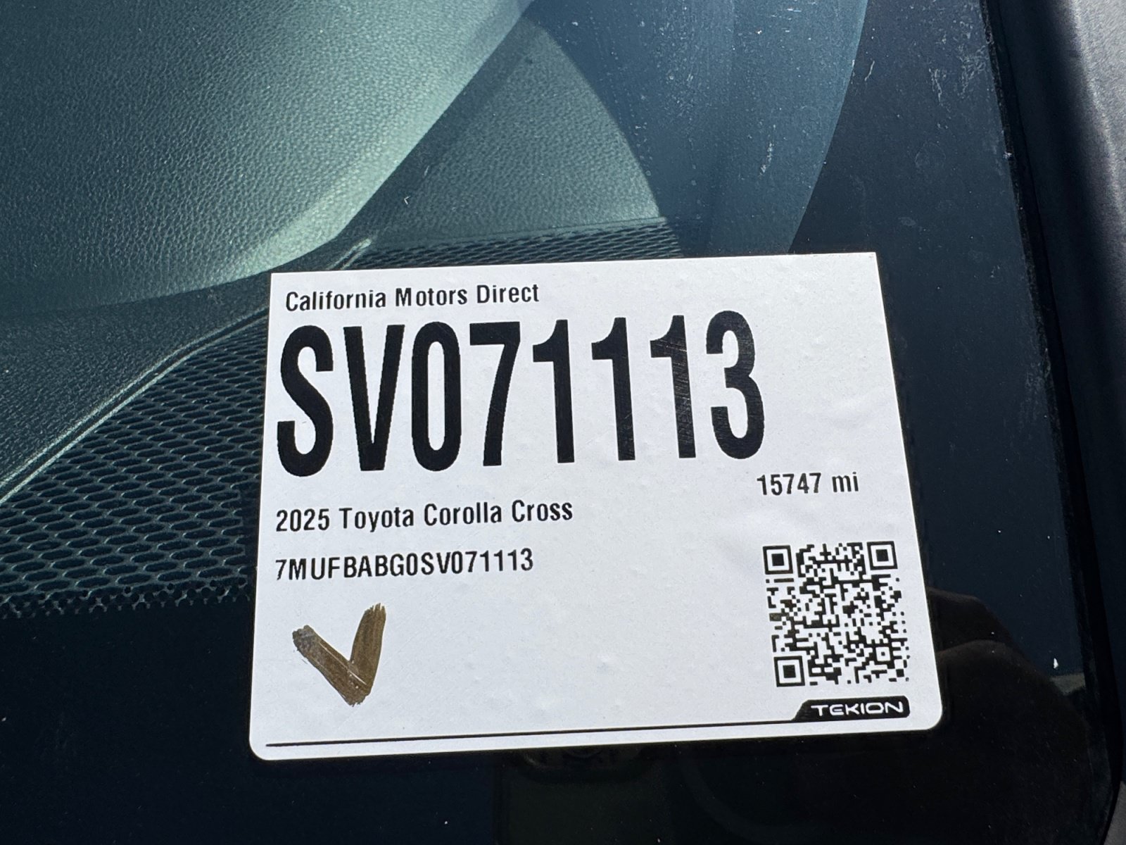 Used 2025 Toyota Corolla Cross AWD Hybrid image 21