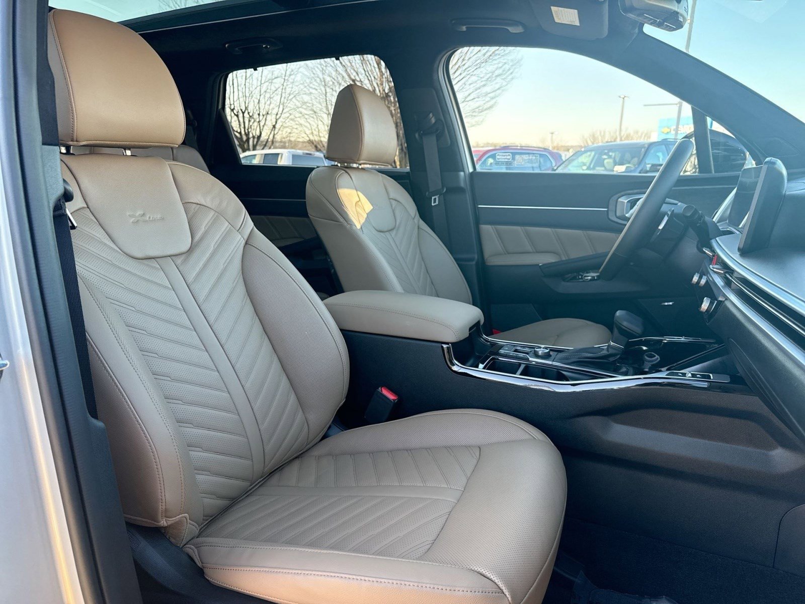 Used 2026 Kia Sorento SX Prestige w/ Olive Brown Leather Package image 27