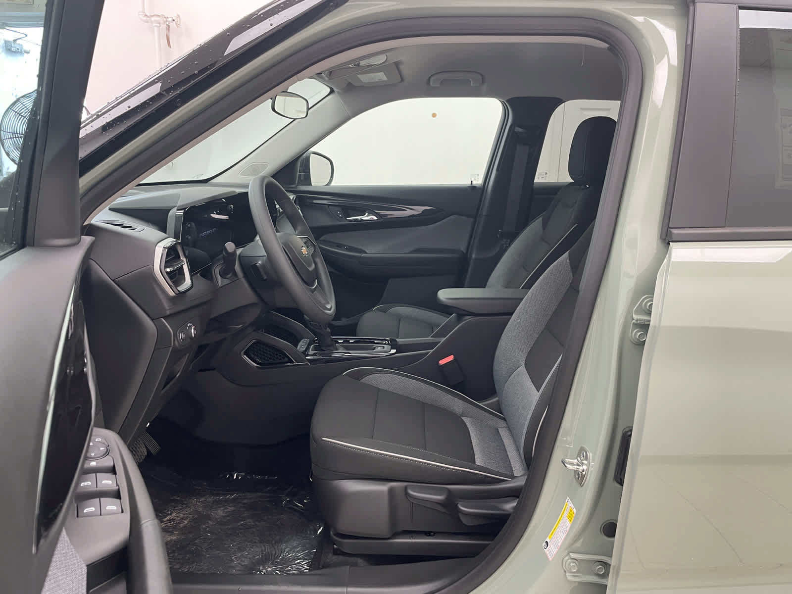 New 2026 Chevrolet TrailBlazer LS w/ LS Convenience Package AWD/4WD image 8