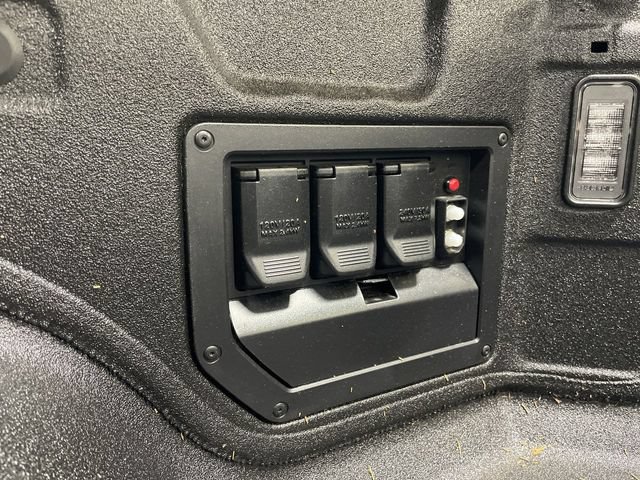 New 2026 Chevrolet Silverado EV 4x4 Crew Cab image 31