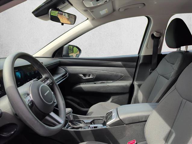 Used 2025 Hyundai Tucson SE FWD image 14