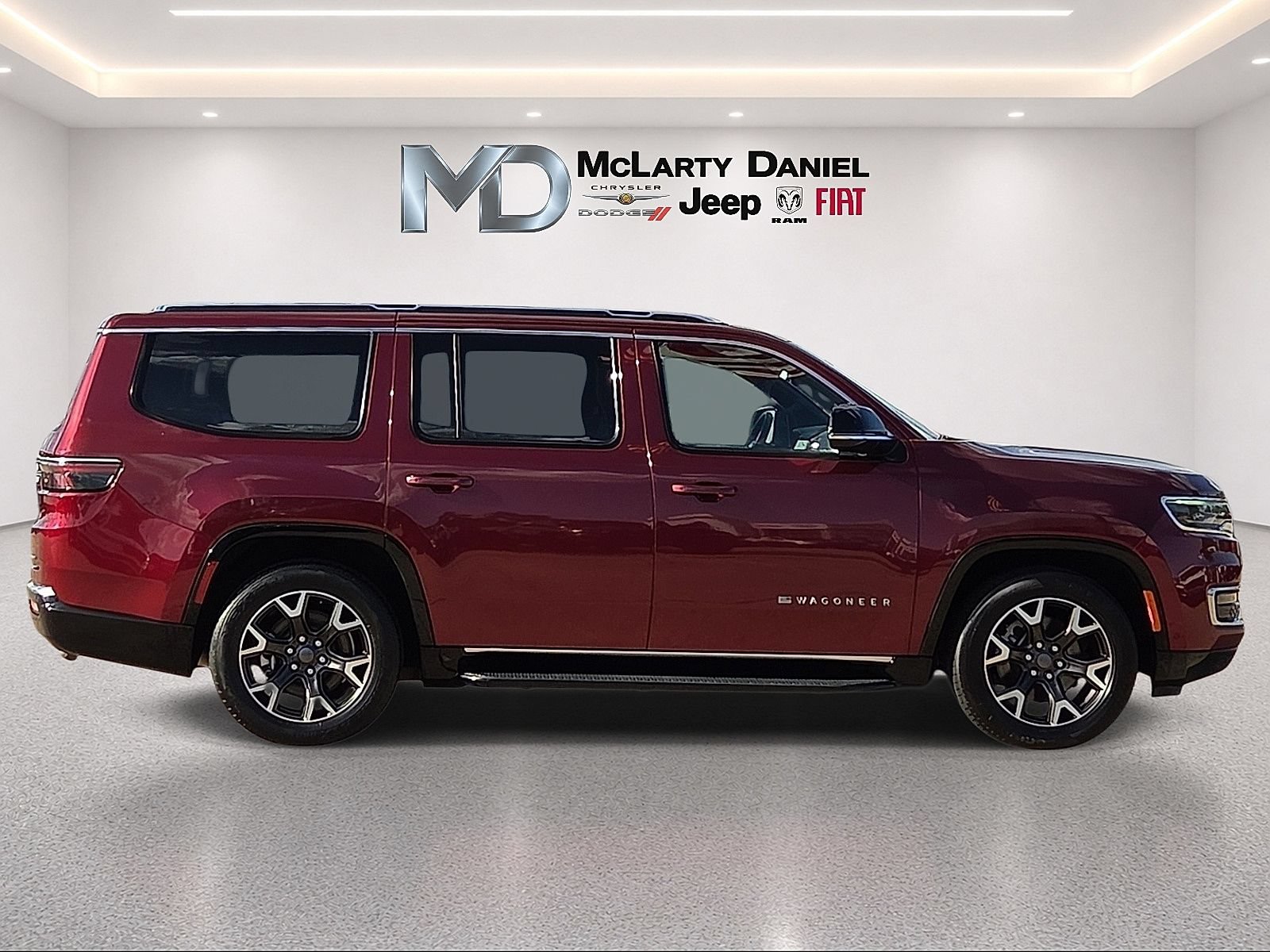 Used 2024 Jeep Wagoneer Series III AWD/4WD image 6