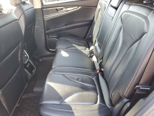 Used 2022 Lincoln Nautilus Reserve FWD image 12