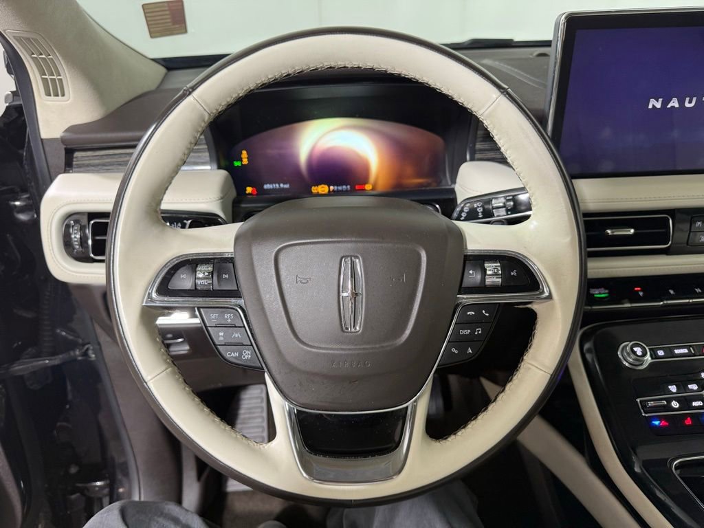 Used 2022 Lincoln Nautilus Black Label AWD/4WD image 25