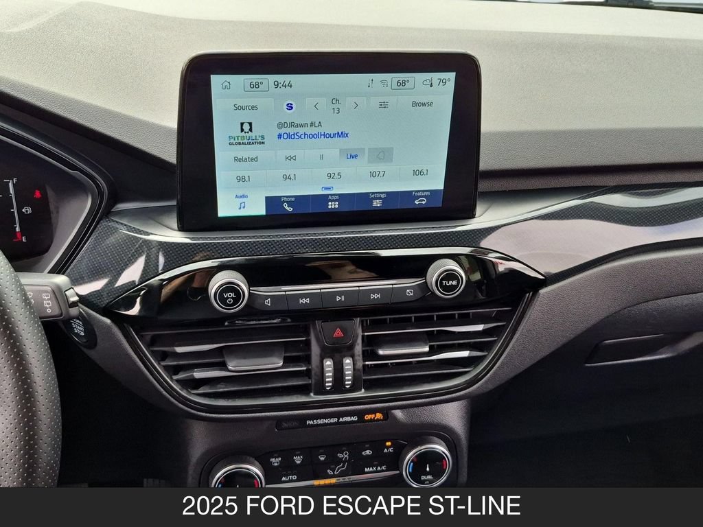 Used 2025 Ford Escape ST-Line AWD/4WD image 25