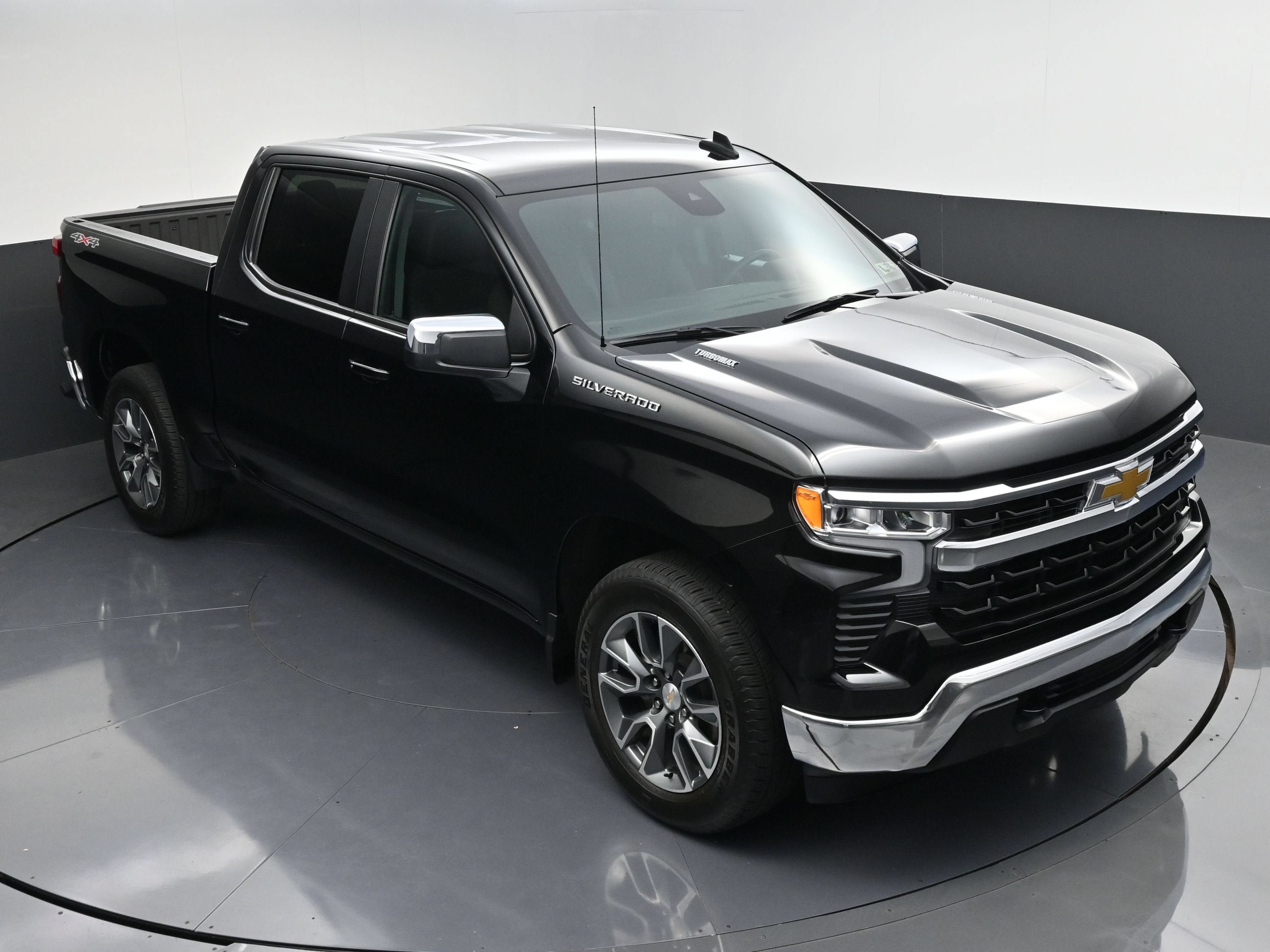 Certified 2026 Chevrolet Silverado 1500 LT AWD/4WD image 43