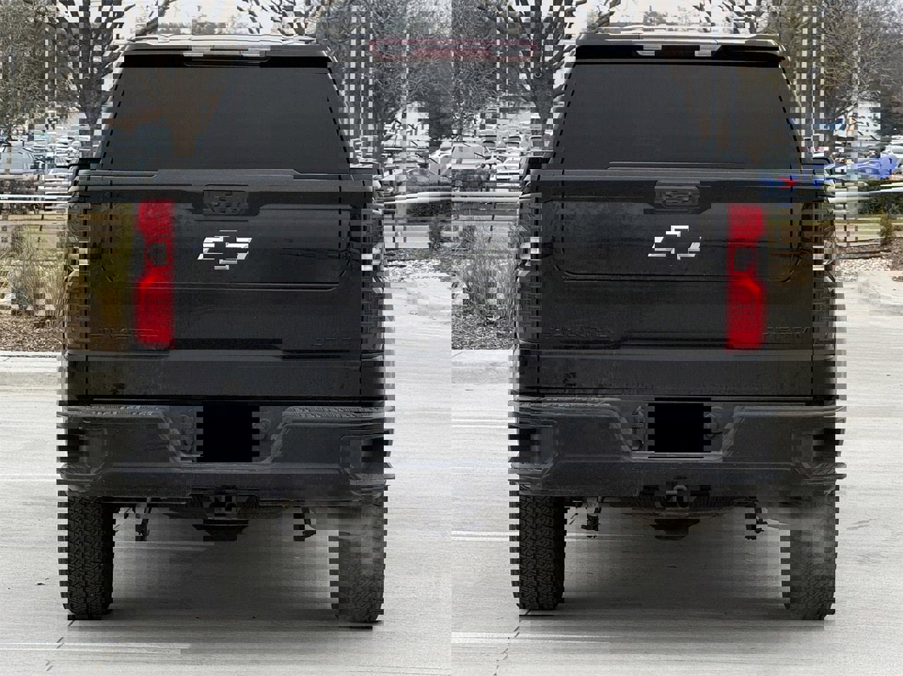 Used 2024 Chevrolet Silverado 1500 Custom w/ LPO, Dark Essentials Package image 5