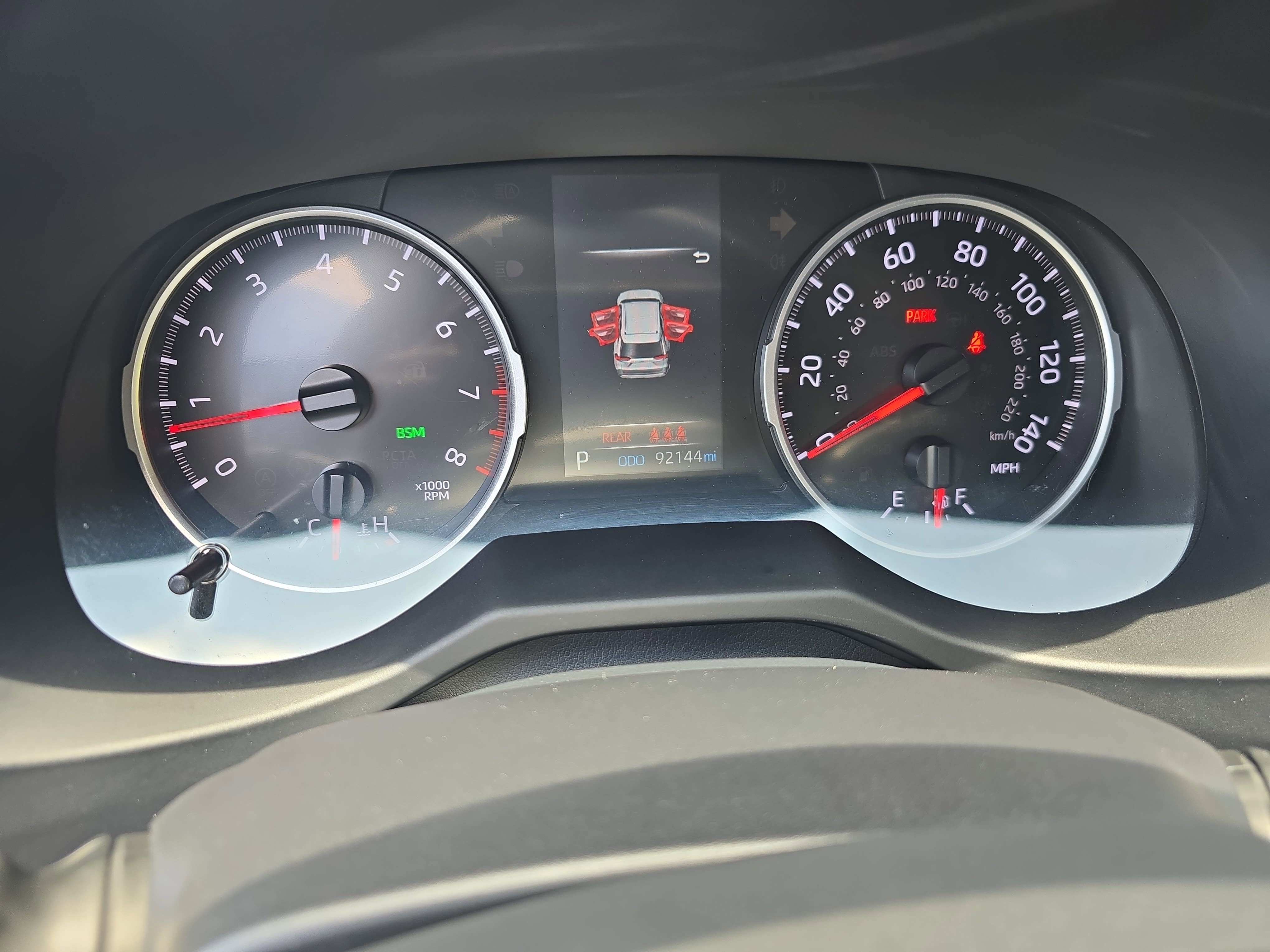 Used 2021 Toyota RAV4 XLE w/ Convenience Package FWD image 18