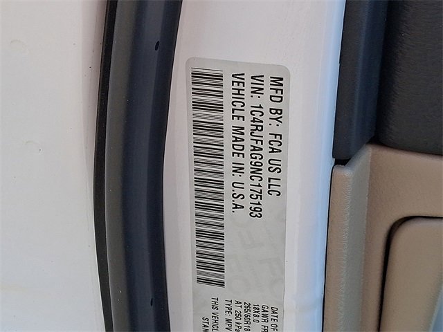 Used 2022 Jeep Grand Cherokee Laredo E image 29