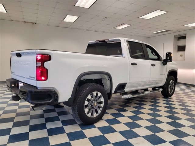 Used 2025 Chevrolet Silverado 2500 Custom w/ Custom Value Package image 8