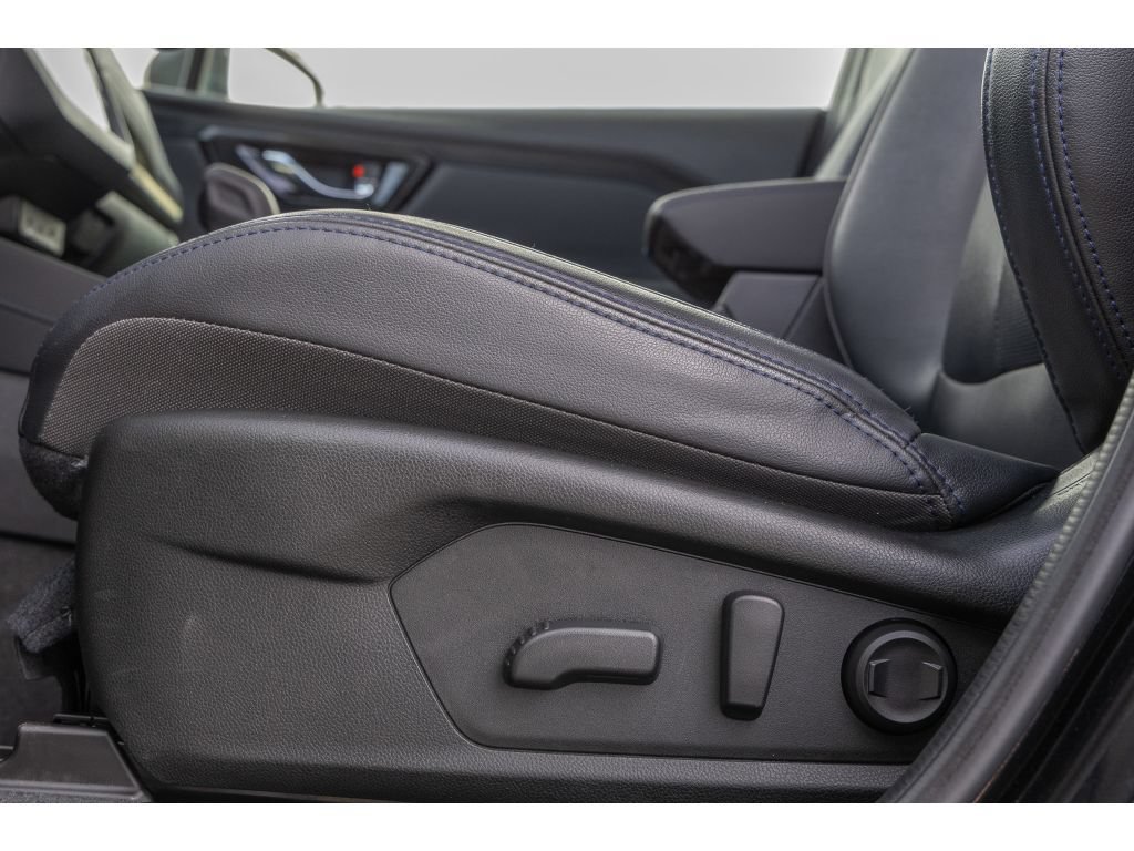 Used 2025 Subaru Forester Limited AWD/4WD image 16