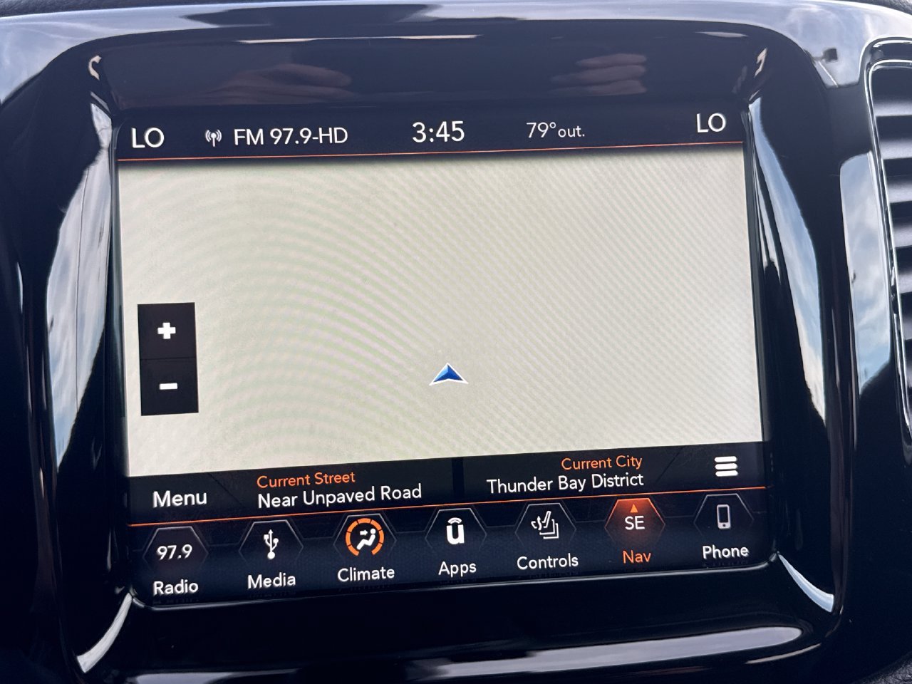 Used 2018 Jeep Compass Limited w/ Navigation Group FWD image 19