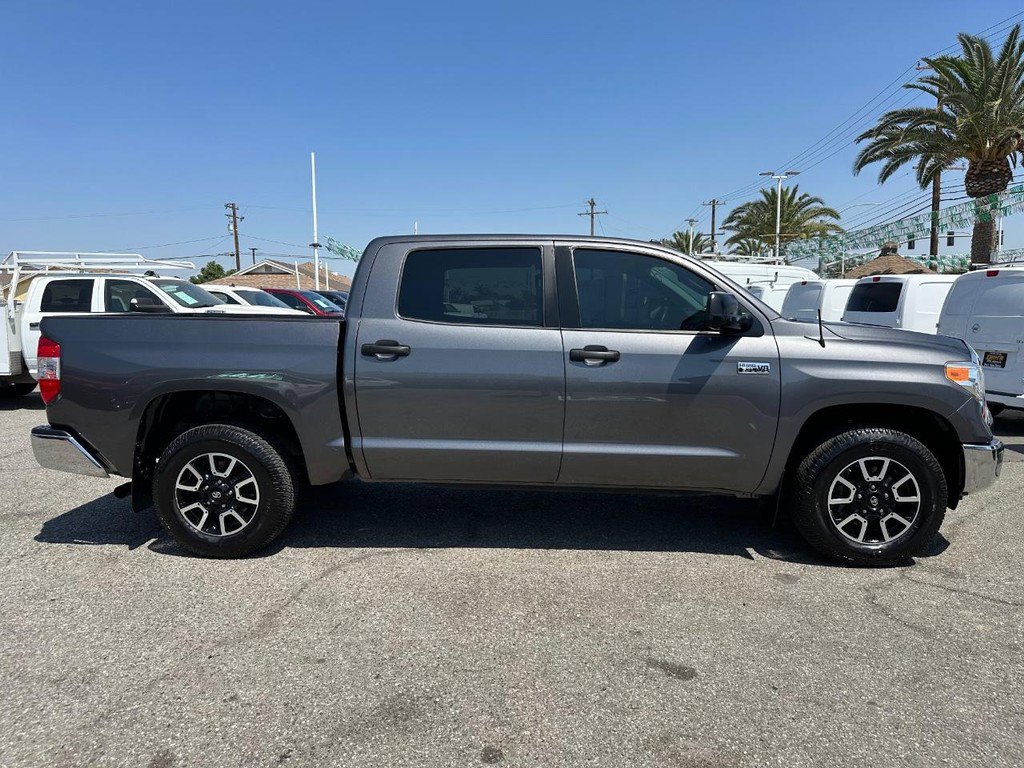 Used 2017 Toyota Tundra SR5 image 4