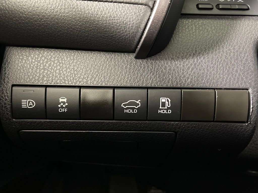 Used 2023 Toyota Camry SE image 28