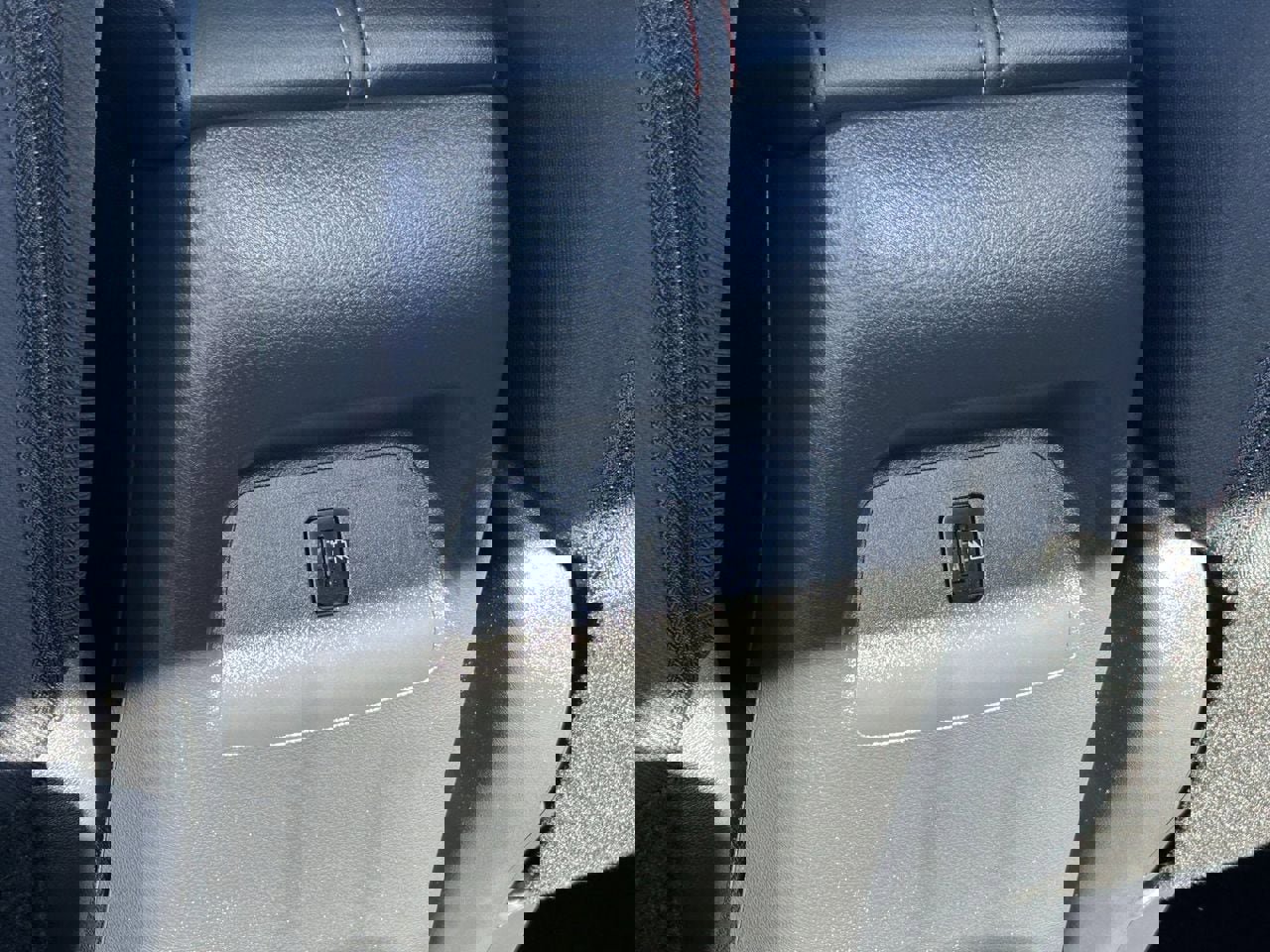 Certified 2025 Nissan Sentra SR image 15