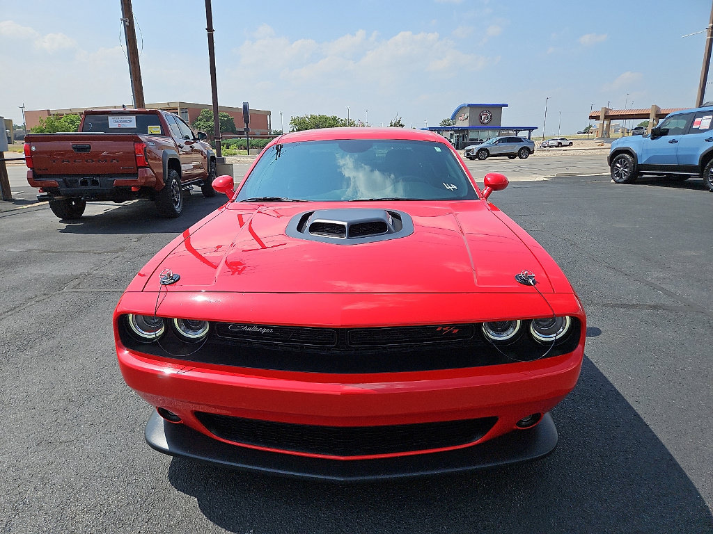 Used 2023 Dodge Challenger R/T Scat Pack w/ Dynamics Package RWD image 8