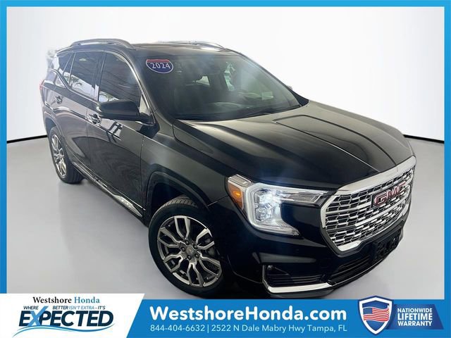 Used 2024 GMC Terrain Denali w/ Denali Premium Package image 1