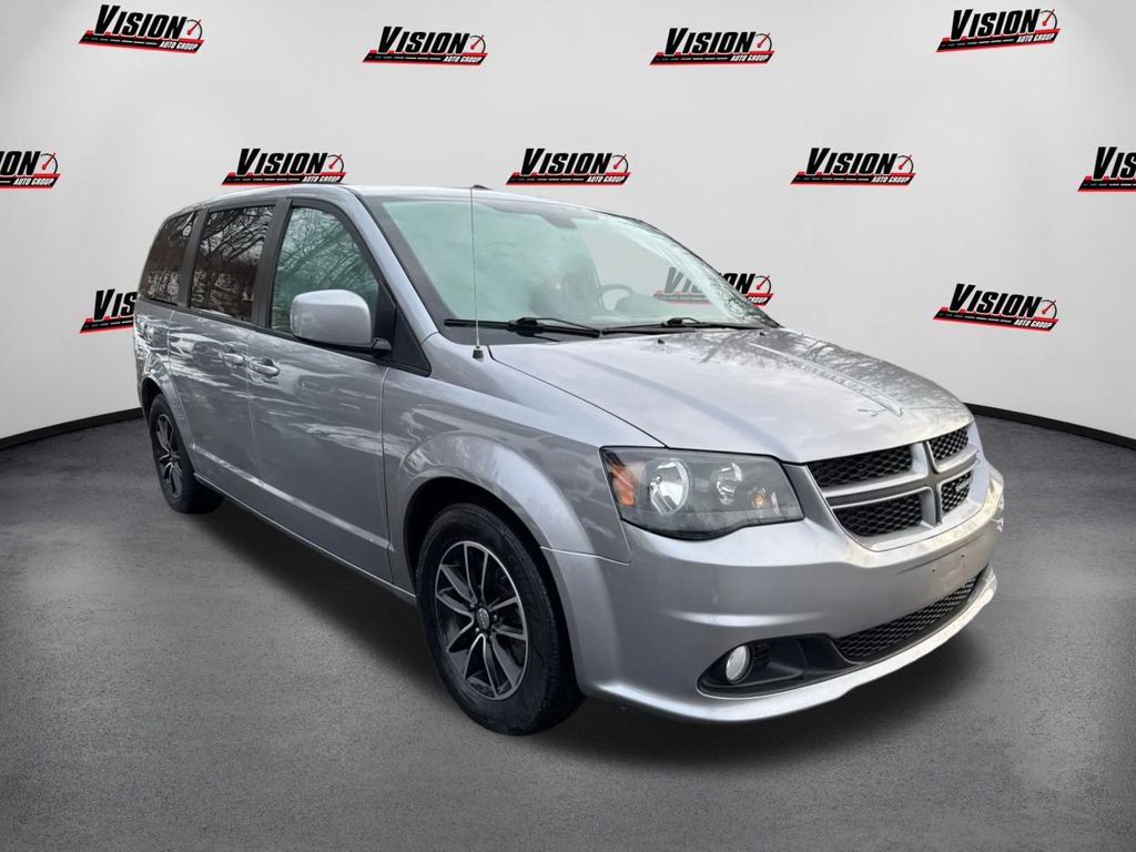 Used 2018 Dodge Grand Caravan GT image 3