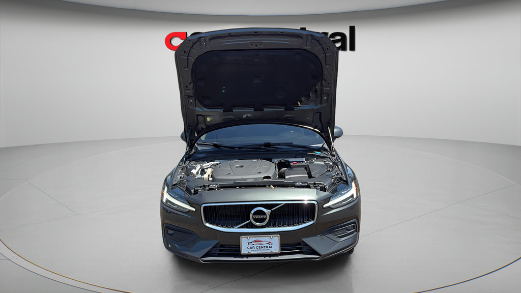 Used 2021 Volvo V60 T5 Momentum FWD image 23