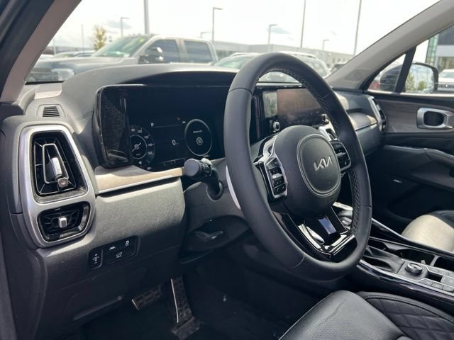 Certified 2022 Kia Sorento SX Prestige AWD/4WD image 10
