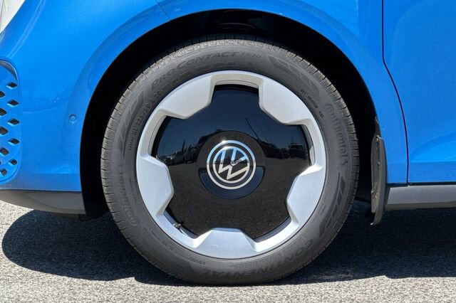 New 2025 Volkswagen ID. Buzz Pro S Plus image 27