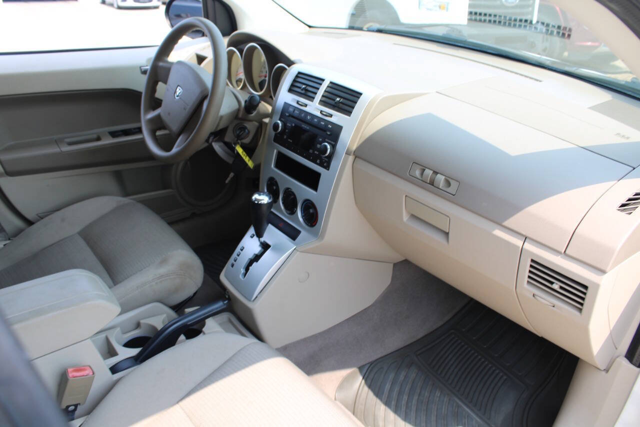 Used 2009 Dodge Caliber SXT FWD image 13