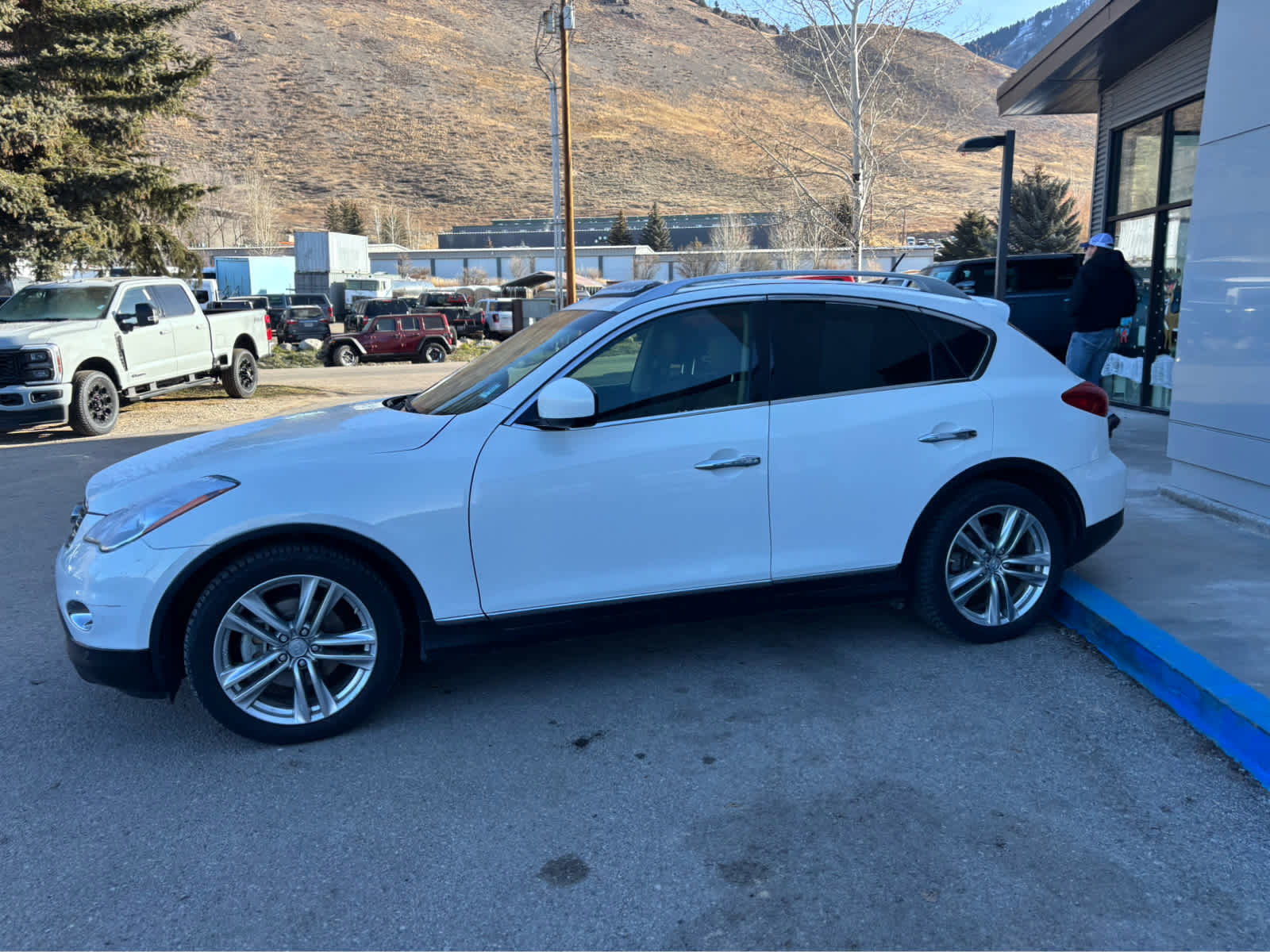 Used 2015 INFINITI QX50 Journey w/ Premium Package image 10