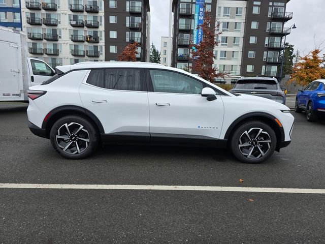 New 2026 Chevrolet Equinox EV LT AWD/4WD image 6