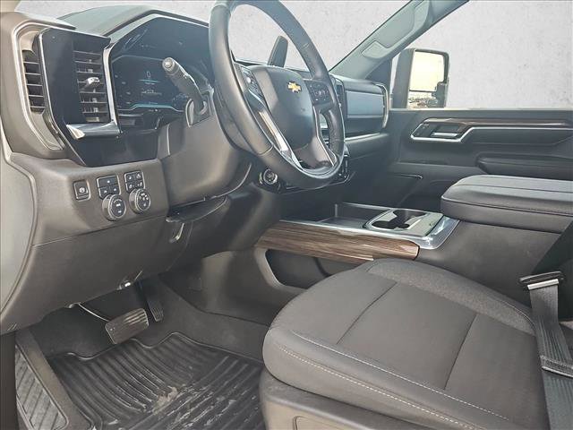 Used 2024 Chevrolet Silverado 3500 LT w/ Texas Edition image 9