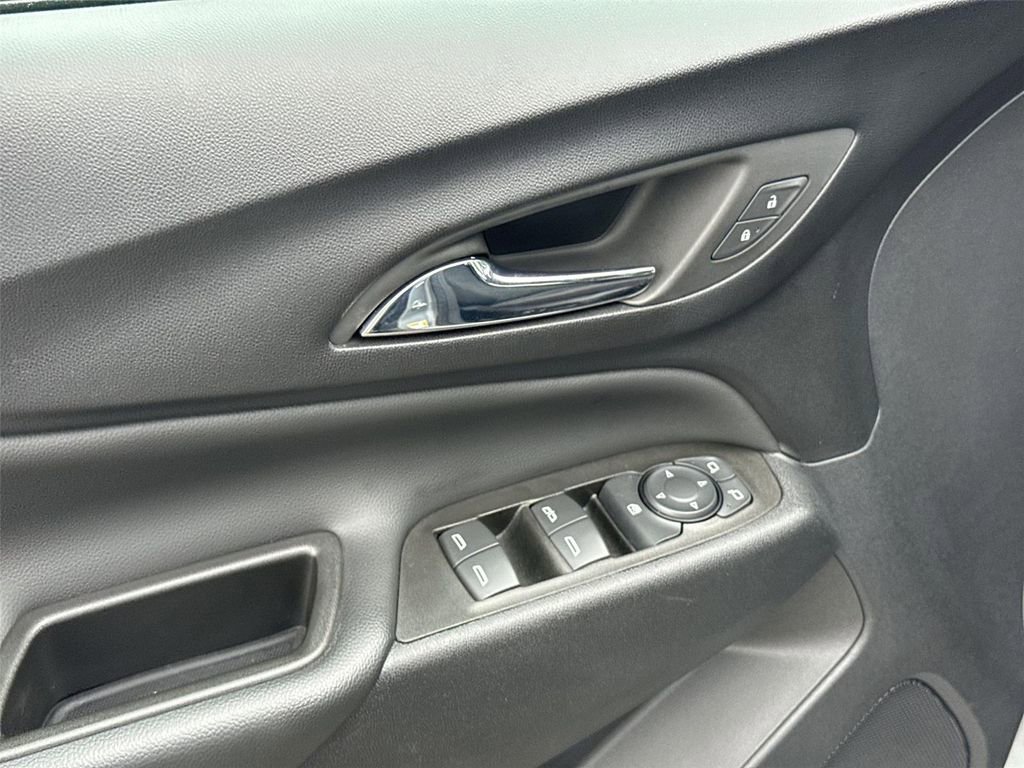 Used 2023 Chevrolet Equinox LT image 21