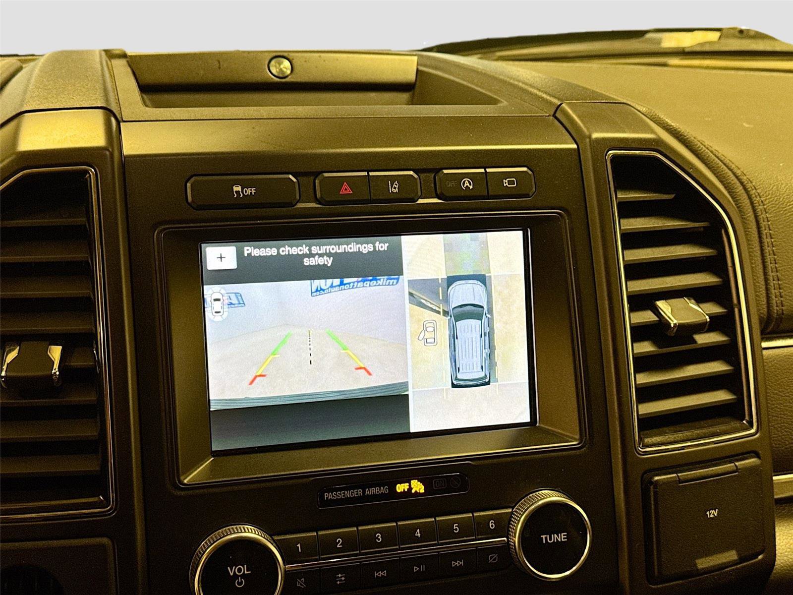 Used 2019 Ford Expedition Limited w/ Equipment Group 302A RWD image 14