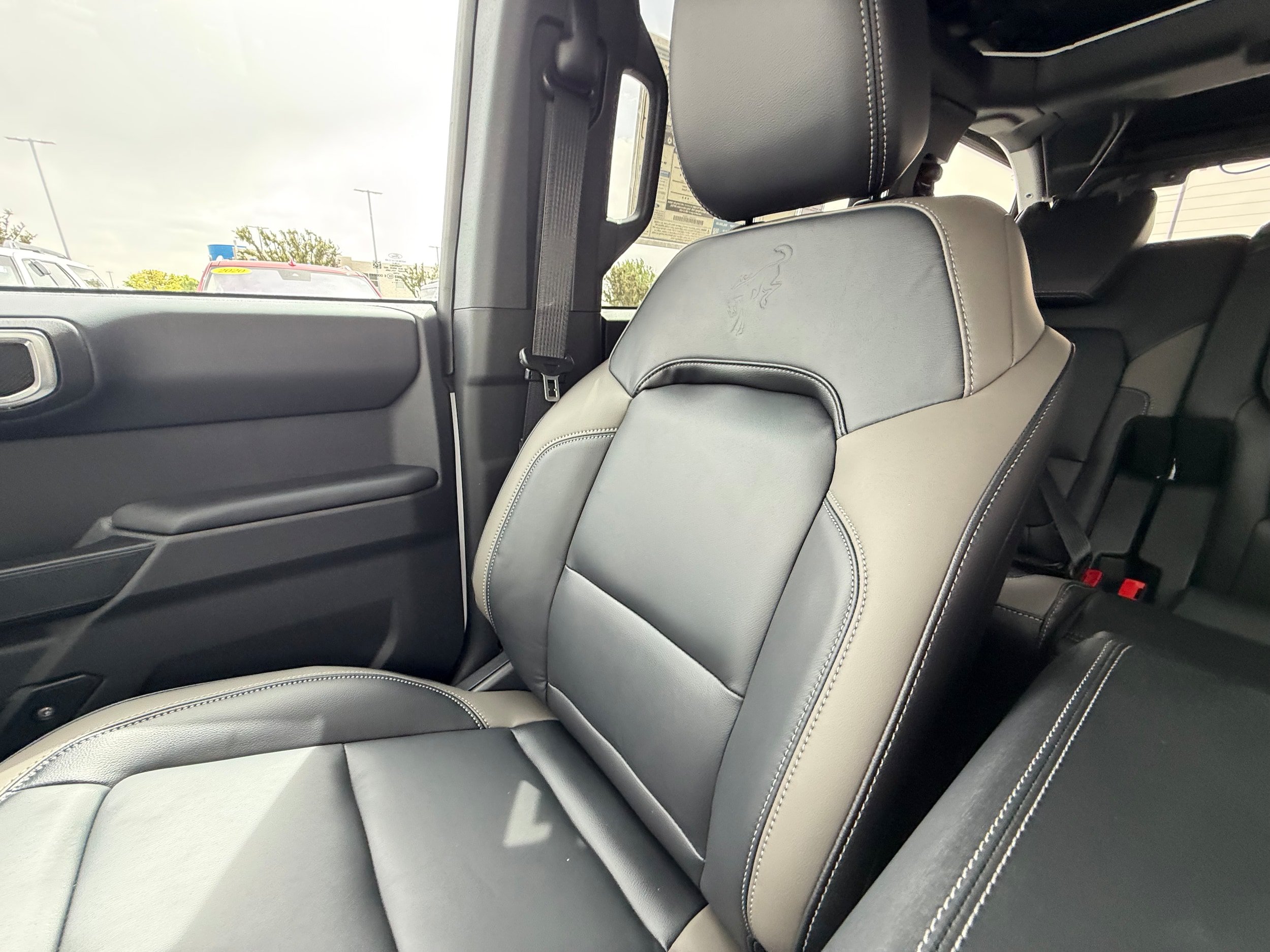 New 2026 Ford Bronco Outer Banks AWD/4WD image 38