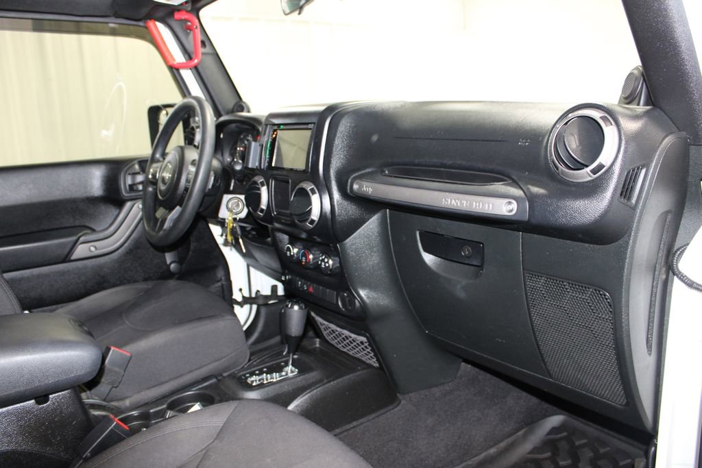 Used 2014 Jeep Wrangler Sport AWD/4WD image 31