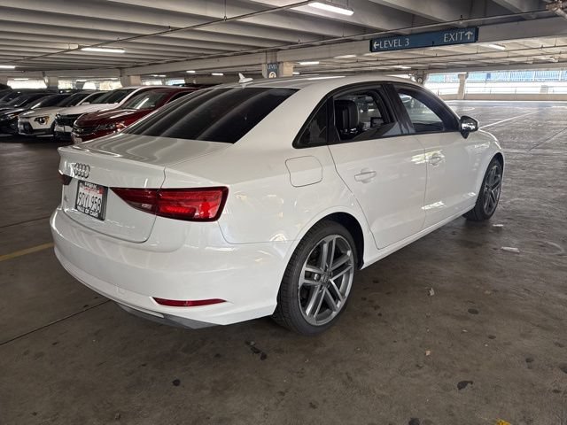 Used 2018 Audi A3 2.0T Premium FWD image 3