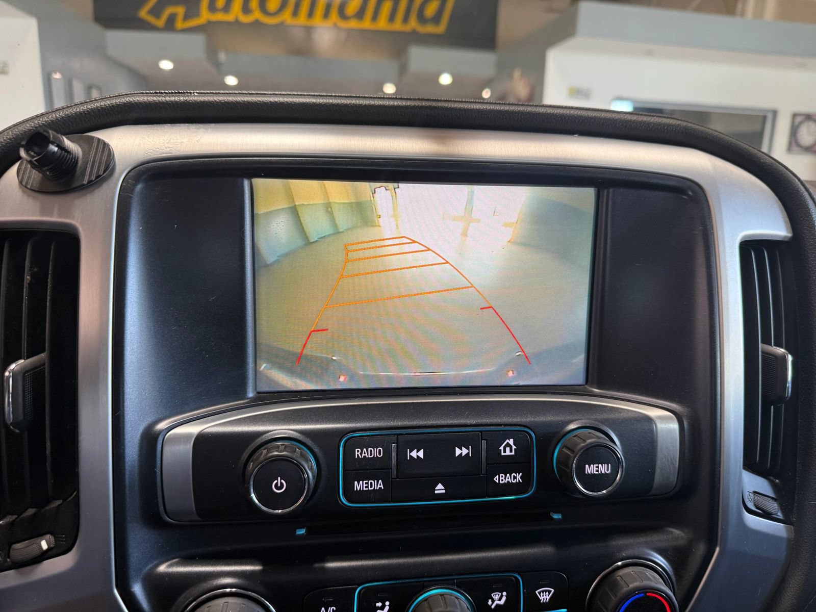 Used 2017 GMC Sierra 1500 SLE w/ SLE Value Package AWD/4WD image 15