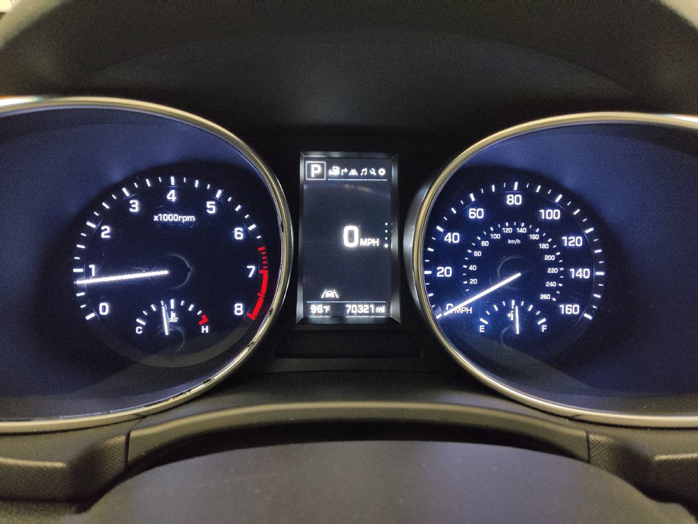 Used 2019 Hyundai Santa Fe XL AWD/4WD image 23