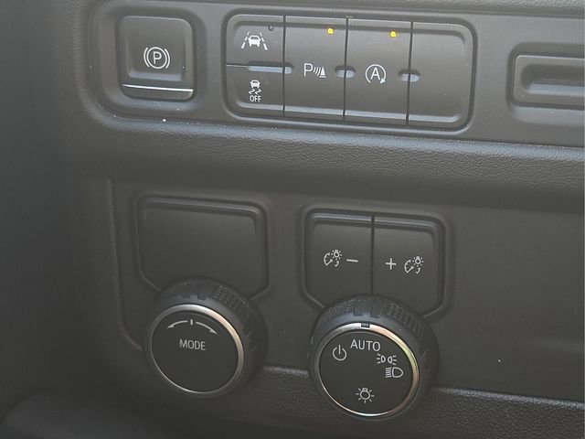 Used 2023 Chevrolet Tahoe LT image 23