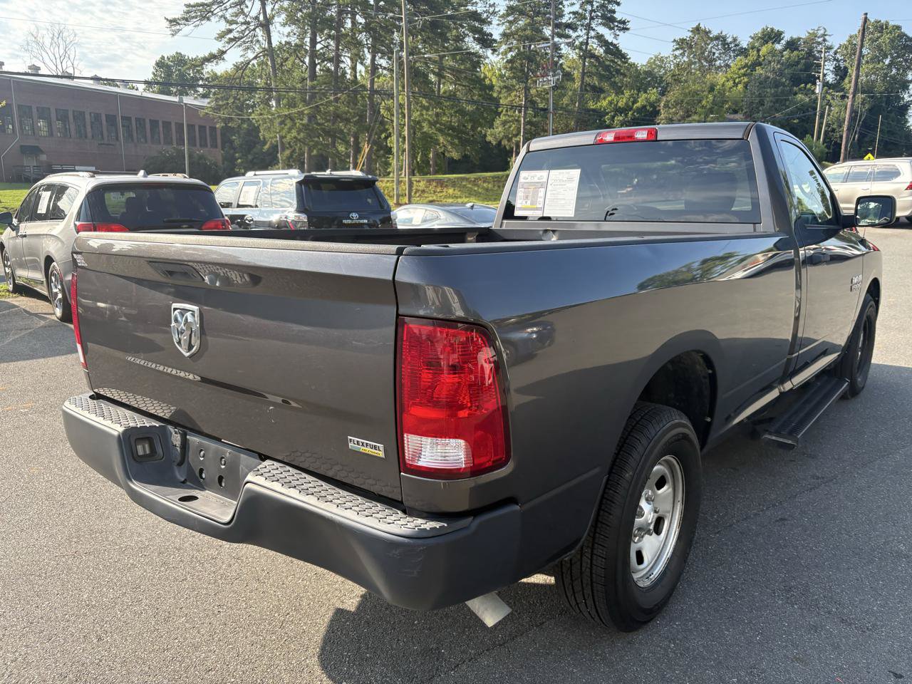 Used 2018 RAM 1500 Express RWD image 5