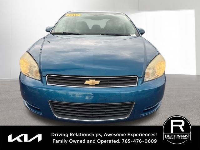 Used 2010 Chevrolet Impala LT w/ Luxury Edition Package FWD image 2